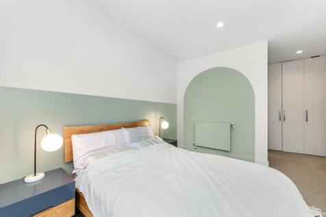 Moulding Lane, New Cross, London, SE14 2 bed apartment for sale