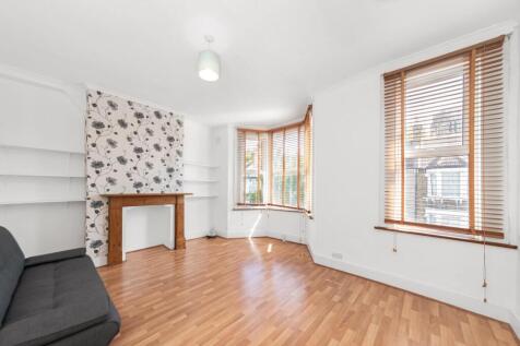 1 bedroom maisonette for sale