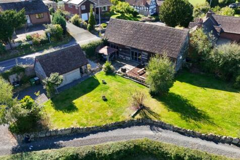 3 bedroom barn conversion for sale