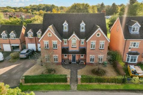 5 bedroom detached house for sale