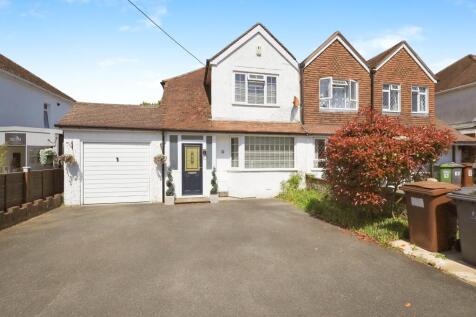 2 bedroom semi-detached house for sale