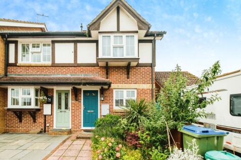 2 bedroom end of terrace house for sale