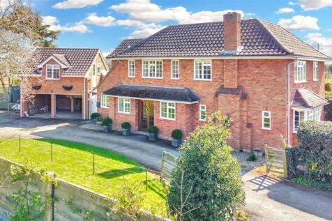 High Street, Swinderby, Lincoln 4 bed detached house for sale