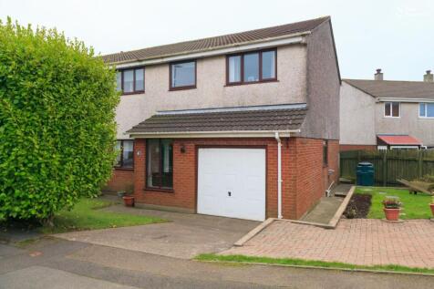 4 bedroom semi-detached house for sale