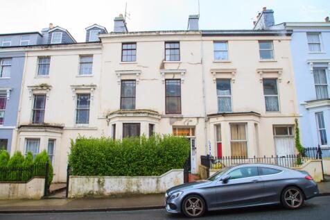 5 bedroom terraced house for sale