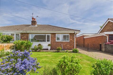 2 bedroom semi-detached bungalow for sale