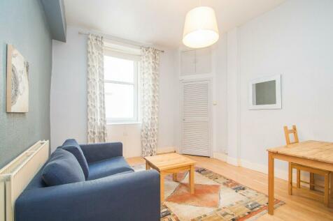 1 bedroom ground floor flat for sale