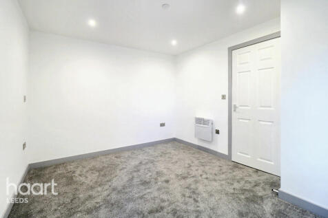Green Lane, Leeds 1 bed apartment for sale