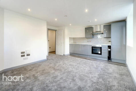Green Lane, Leeds 1 bed apartment for sale