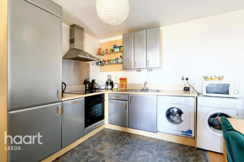 Flat 94, 14 Elmwood Lane, LEEDS LS2 8WF 2 bed apartment for sale
