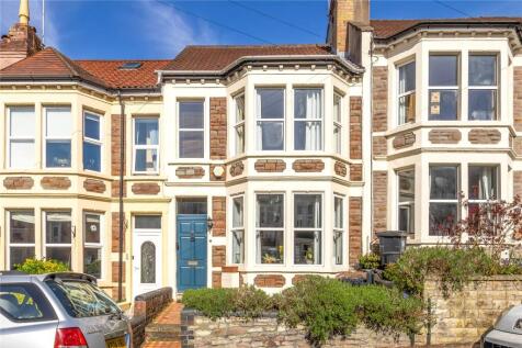 4 bedroom terraced house for sale