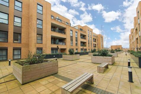 London Road, Wallington SM6 2 bed flat for sale