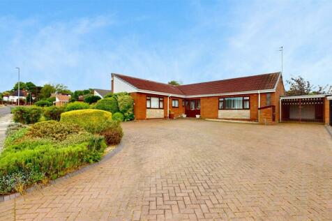 2 bedroom detached bungalow for sale