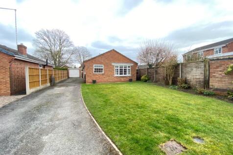 Witham Close, Crewe 3 bed detached bungalow for sale