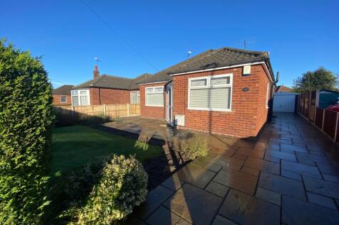 McLaren Street, Crewe 3 bed detached bungalow for sale