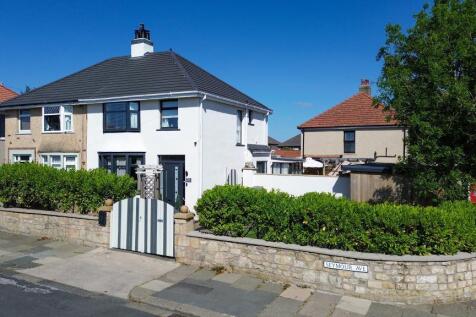 Seymour Avenue, Heysham, LA3 2JR 3 bed semi
