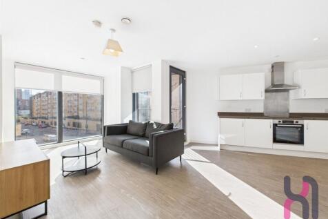 3 bedroom flat for sale