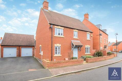 Orion Drive, Northamptonshire NN13 4 bed detached house for sale