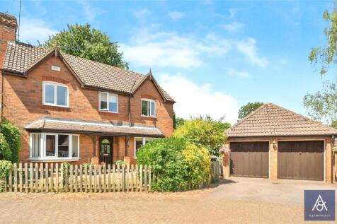 Edgewood, Northamptonshire NN13 5 bed detached house for sale