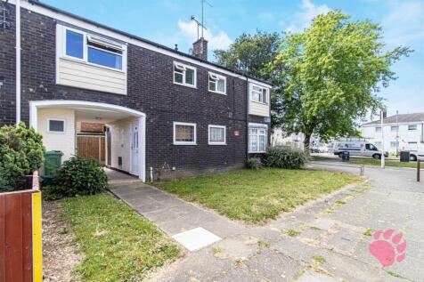 Neville Shaw, Basildon SS14 2 bed maisonette for sale