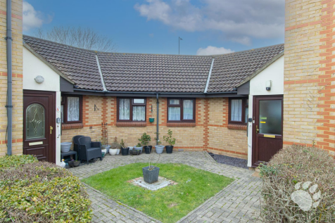 1 bedroom bungalow for sale