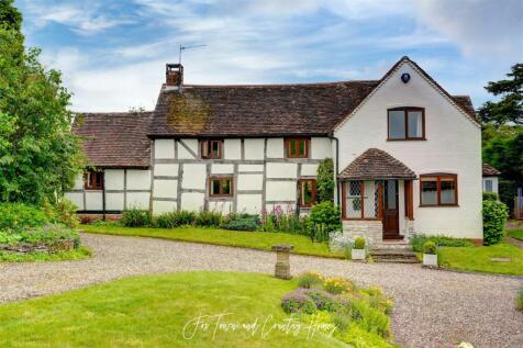 Abbots Morton WR7 6 bed detached house for sale