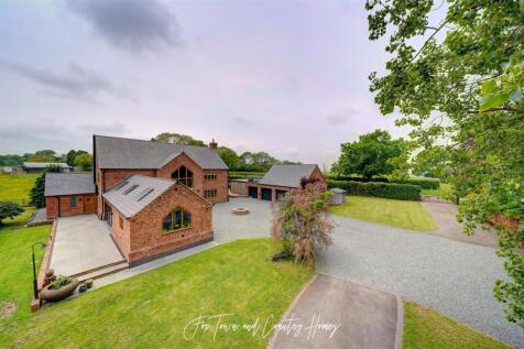 Church Lench, Worcestershire WR11 6 bed detached house for sale