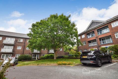 Mounbatten Court, Ingram Crescent... 2 bed apartment for sale