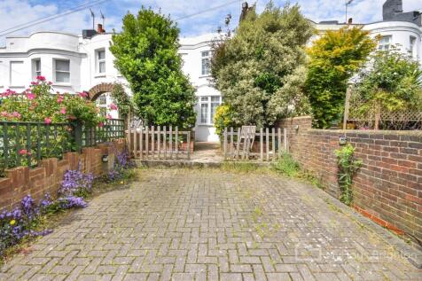 2 bedroom house for sale