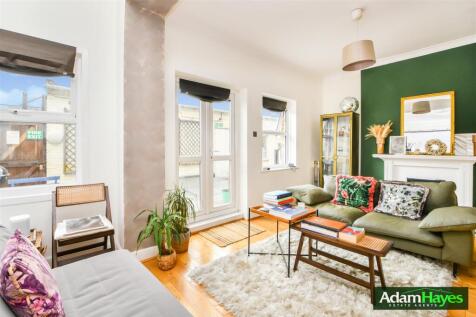 Princes Avenue, London N3 2 bed apartment for sale