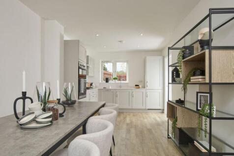 1 bedroom maisonette for sale