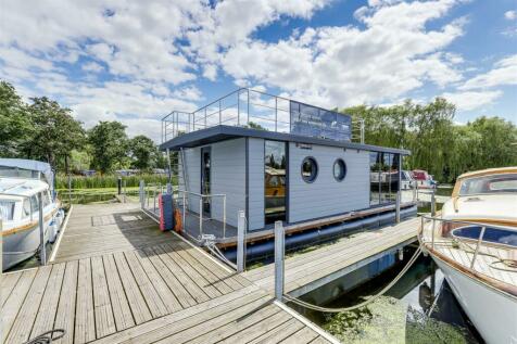 2 bedroom house boat for sale