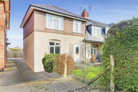 College Street, Long Eaton NG10 4 bed semi
