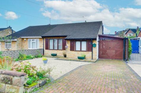 2 bedroom semi-detached bungalow for sale