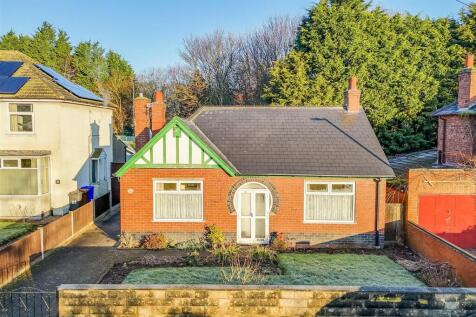 2 bedroom detached bungalow for sale