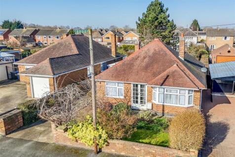 Owen Avenue, Long Eaton NG10 2 bed detached bungalow for sale
