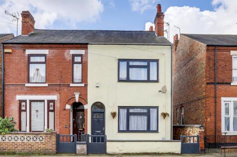 College Street, Long Eaton NG10 3 bed semi