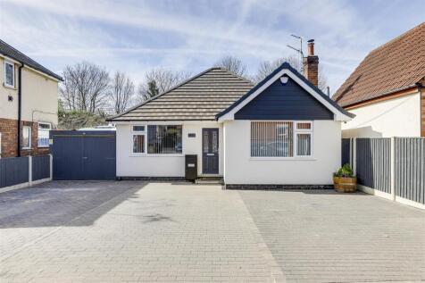 Recreation Street, Long Eaton NG10 4 bed detached bungalow for sale