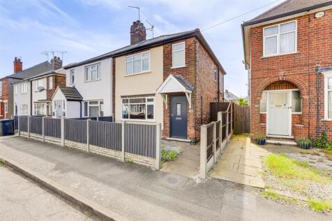 2 bedroom semi-detached house for sale
