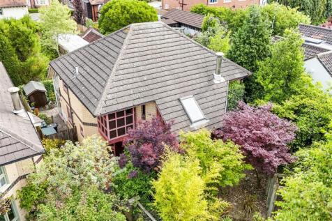Ireton Grove, Attenborough NG9 4 bed detached house for sale