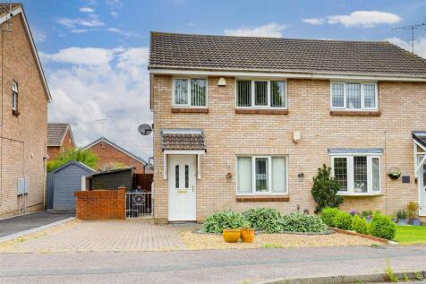 Lynmouth Drive, Ilkeston DE7 3 bed semi