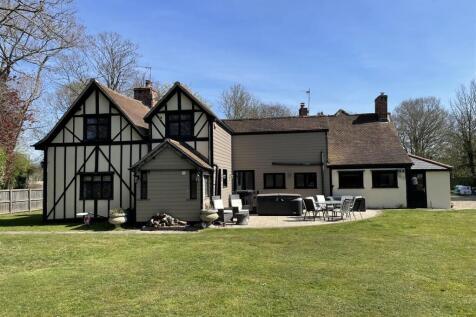 5 bedroom house for sale