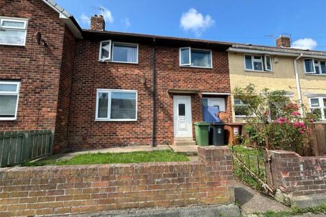 Terraced house for sale