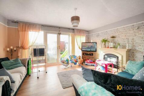 Dayshield, Newcastle Upon Tyne 3 bed semi