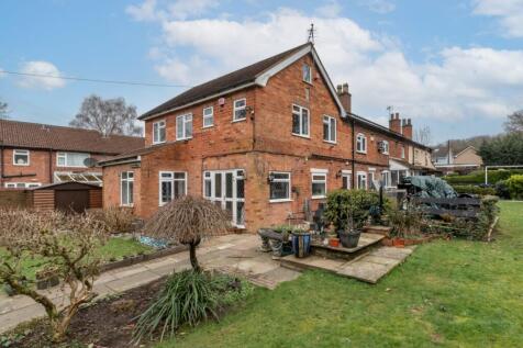 5 bedroom semi-detached house for sale