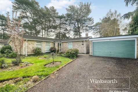Ashley Park, Ringwood BH24 3 bed bungalow for sale