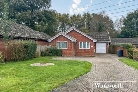 Leeson Drive, Dorset BH22 3 bed bungalow for sale