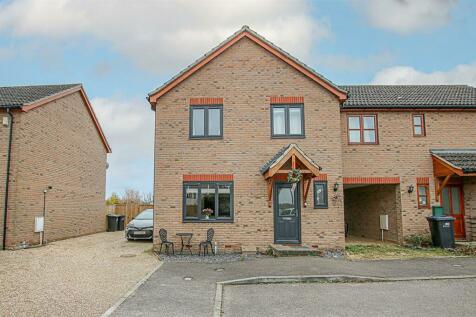 St. Marys View, Burwell CB25 3 bed link detached house for sale