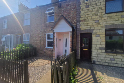 New Road, Whittlesey, Peterborough... 2 bed terraced house for sale