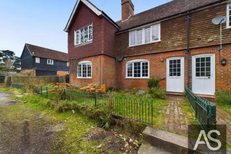 Horns Corner, Catsfield, TN33 3 bed terraced house for sale